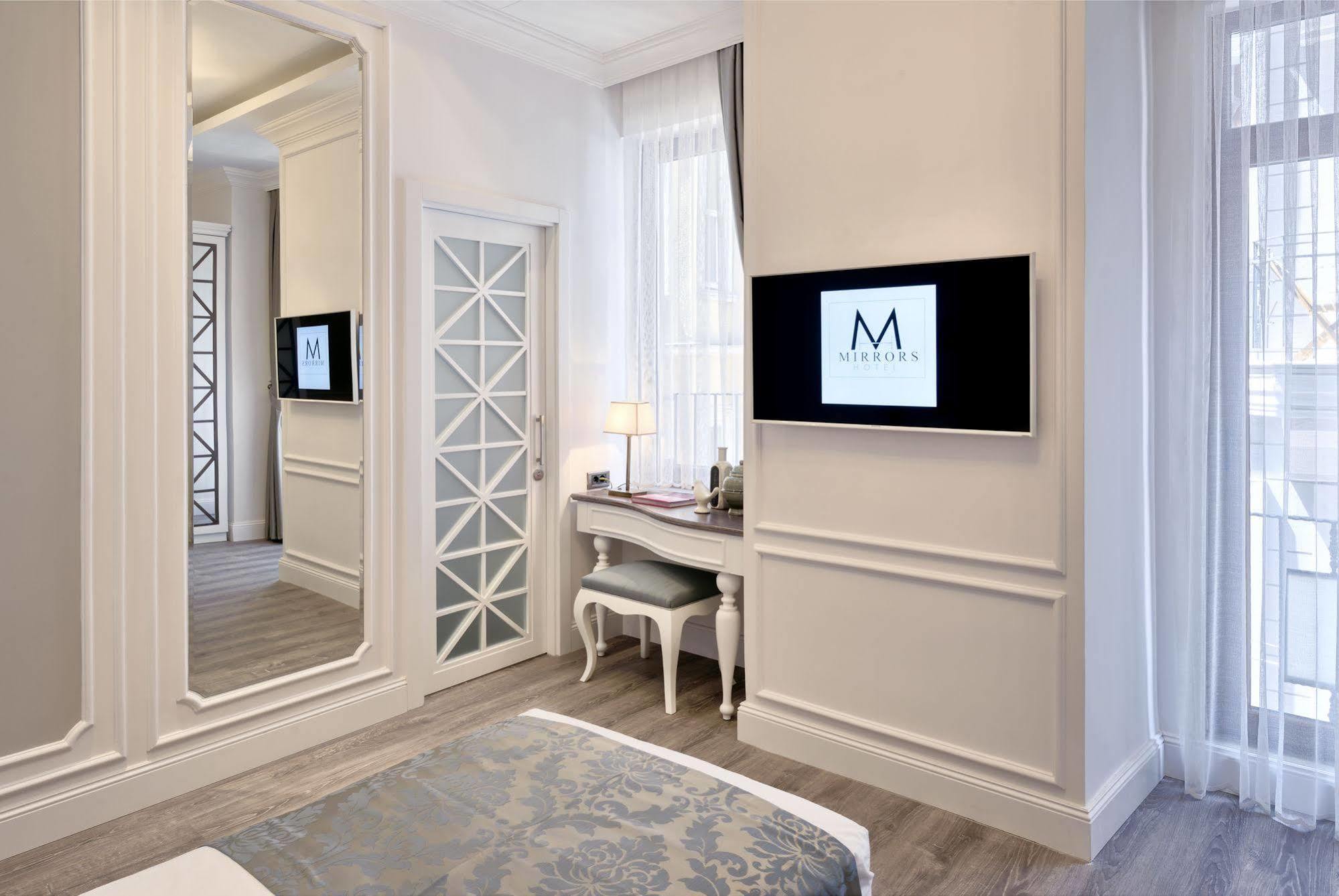 Mirrors Hotel Istanbul Exterior photo